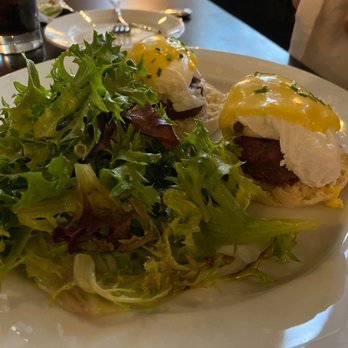 City Cellar - Filet Mignon Benedict - Wine Bars Near Me - Westbury, New York City Cellar - Filet Mignon Benedict - Wine Bars Near Me - Westbury, New York