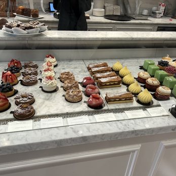 Maison Alyzee - Display - Bakeries Near Me - Mountain View, California