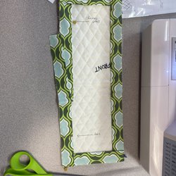 New Pieces Quilt Shop - Class: 3 binding techniques with Janet - amazing practice projects demonstrating progression of steps as take-home references. Brilliant!