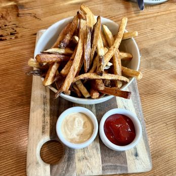 Purple Cafe And Wine Bar - Fries with garlic aioli - Cocktail Bars Near Me - Seattle, Washington