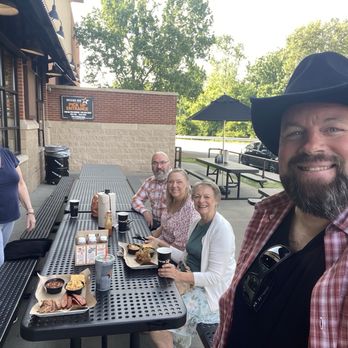 Mission BBQ - Gettin some yummy BBQ before the show! - Barbeque Near Me - Nashville, Tennessee Mission BBQ - Gettin some yummy BBQ before the show! - Barbeque Near Me - Nashville, Tennessee