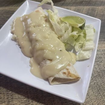 El Lobo Picante - Cheese enchilada - Mexican Near Me - Loranger, Louisiana El Lobo Picante - Cheese enchilada - Mexican Near Me - Loranger, Louisiana