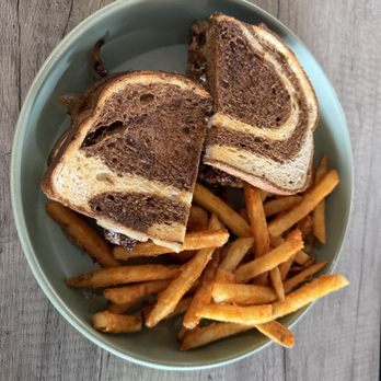 Casa Mia - Patty melt - American Near Me - San Jose, California