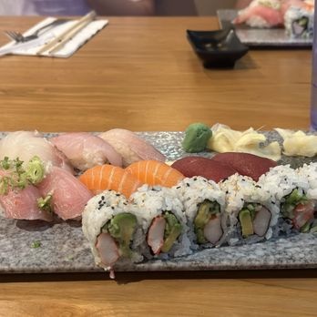 Kanji Izakaya - Nigiri Sushi Sampler 9 pieces - Sushi Bars Near Me - Arlington, Virginia Kanji Izakaya - Nigiri Sushi Sampler 9 pieces - Sushi Bars Near Me - Arlington, Virginia