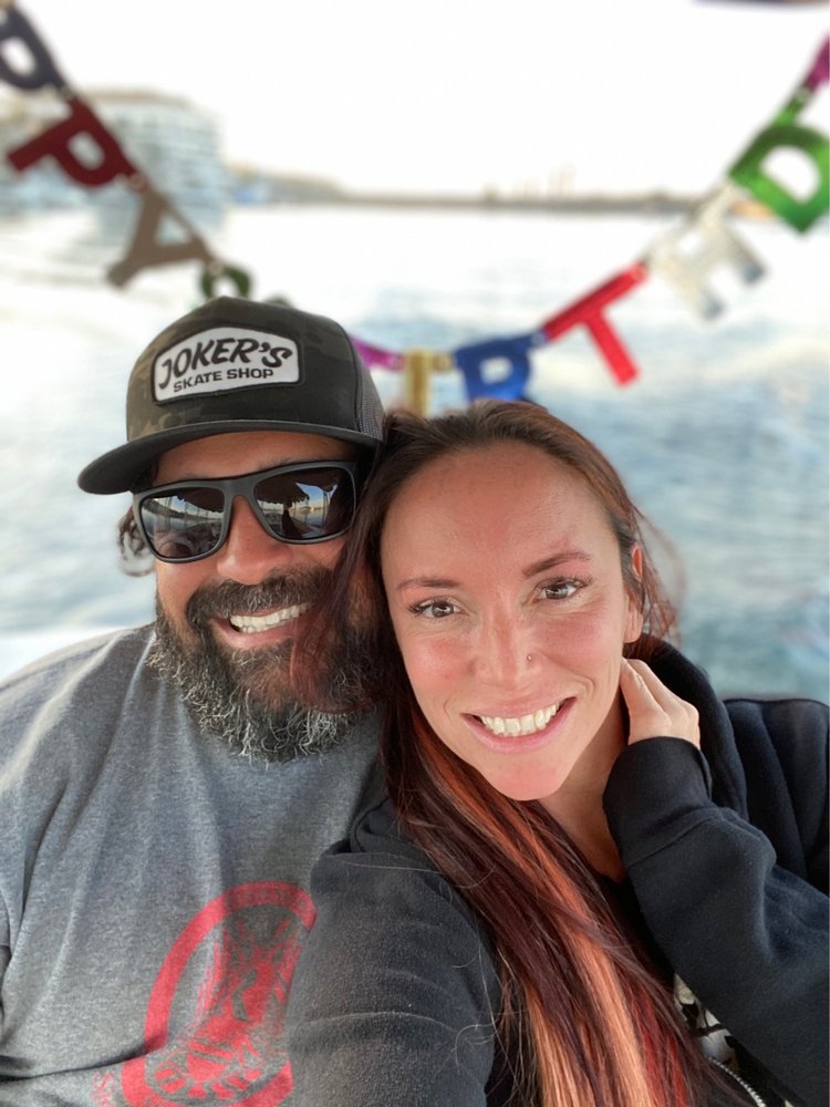 Surf City Boat Rentals Logo