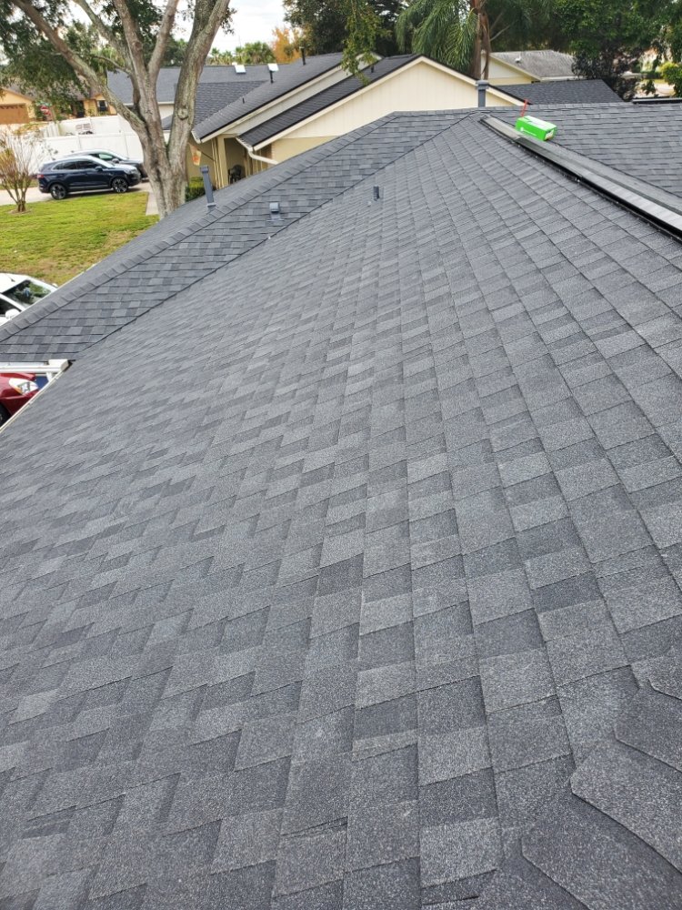 Slide of Rodriguez Pro Roofing