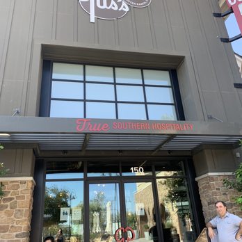 Gus's BBQ - Exterior - Barbeque Near Me - Porter Ranch, California