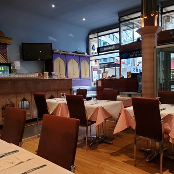 Khan's - Front of the restaurant - Indian Near Me - London, XGL Khan's - Front of the restaurant - Indian Near Me - London, XGL