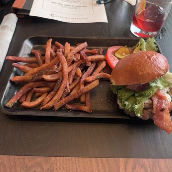 Foundry Fieldhouse - My husband said the burgers were good and the fries were amazing! I could make a meal out of those fries!! Delicious. - Sports Bars Near Me - Nashville, Tennessee Foundry Fieldhouse - My husband said the burgers were good and the fries were amazing! I could make a meal out of those fries!! Delicious. - Sports Bars Near Me - Nashville, Tennessee