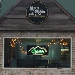 Mel's Mudd Coffee & Espresso - View of front of kiosk