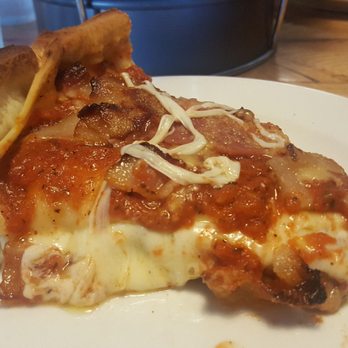 Giordano's - Pizza Near Me - Orlando, Florida