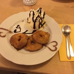 Wirtshaus Westend - アップルパイ。