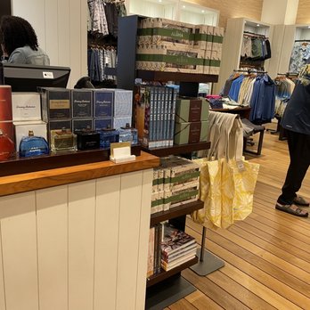 Tommy Bahama - Inside - Women's Clothing Near Me - Orlando, Florida Tommy Bahama - Inside - Women's Clothing Near Me - Orlando, Florida