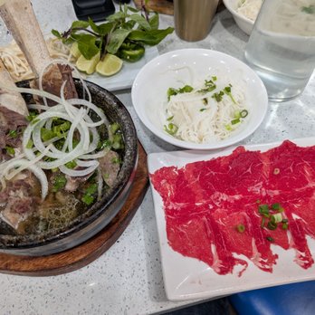 Hot Stone Pho - Short Rib Pho with veggies - Vietnamese Near Me - Rosemead, California
