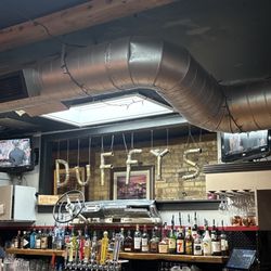 Duffy's Garage & Grille - Bar area