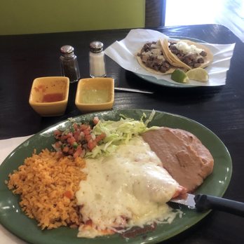 Taqueria Arandas - Cheese enchiladas with tacos de lengua - Mexican Near Me - La Porte, Texas Taqueria Arandas - Cheese enchiladas with tacos de lengua - Mexican Near Me - La Porte, Texas