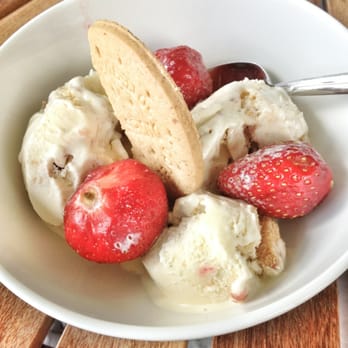 relaXia - lovely home-made strawberry cheesecake icecream! - Day Spas Near Me - Järfälla, Alberta
