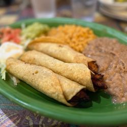 Ray's Mexican Restaurant - Flautas