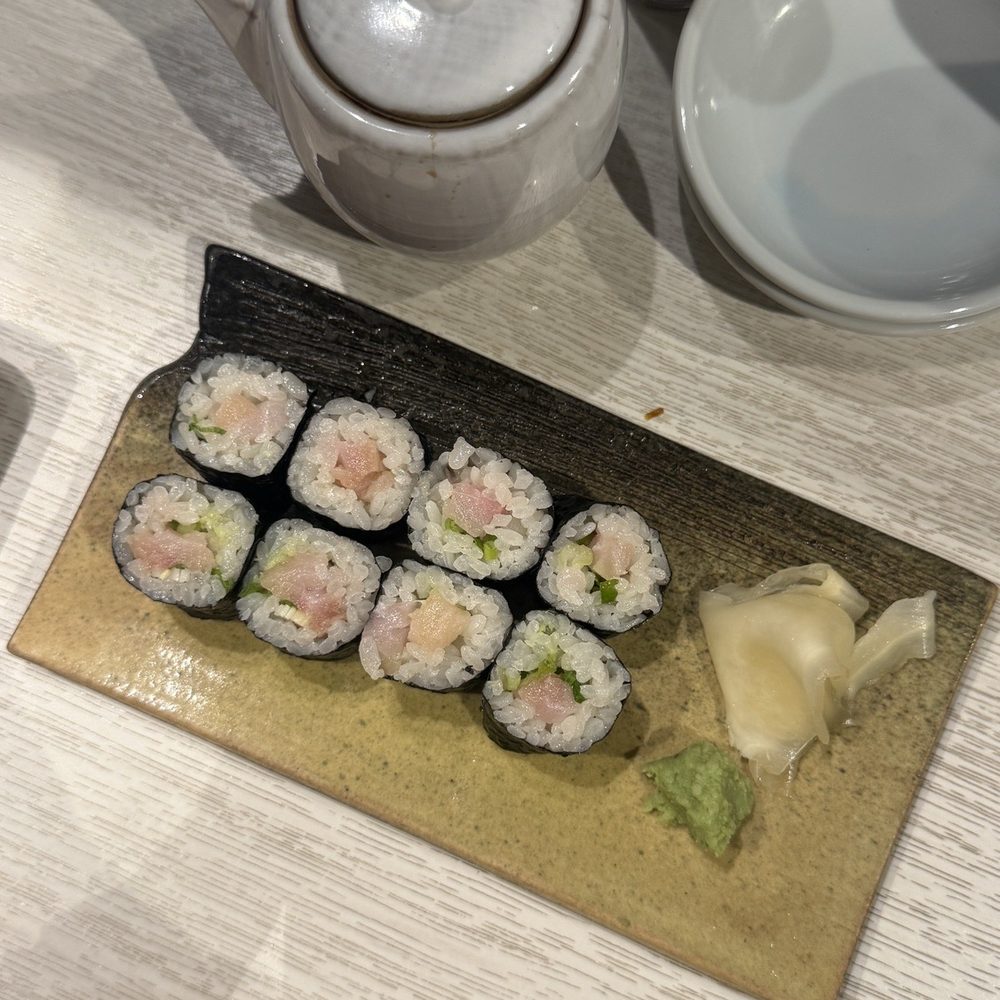Japanese Restaurant Aki - hamachi and onion rolls - Japanese Near Me - Honolulu, Hawaii Japanese Restaurant Aki - hamachi and onion rolls - Japanese Near Me - Honolulu, Hawaii