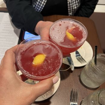 Juleps Kentucky Tavern - Cosmopolitans, Espresso martinis, seasoned popcorn, Venison Meatballs - Comfort Food Near Me - Ashburn, Virginia