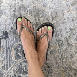 Billionails & Spa - Love my gel pedi