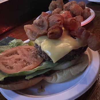 Corner Bistro - Cheeseburger with bacon - American Near Me - New York, New York Corner Bistro - Cheeseburger with bacon - American Near Me - New York, New York