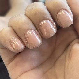 She applied this like regular gel then try to tell me they supposed to do it that way. It's giving chop shop. She applied this like regular gel then try to tell me they supposed to do it that way. It's giving chop shop. 