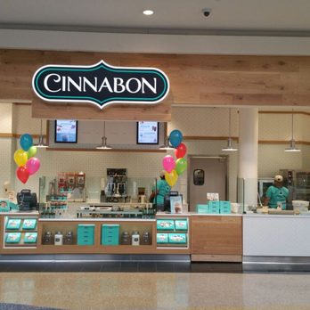 Cinnabon - Ooooo, it smells so yummy good and looks so nice! - Bakeries Near Me - Valley Stream, New York