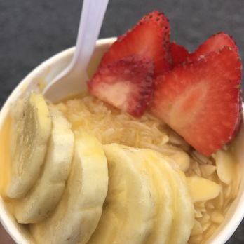 Mo 'Ono Hawai'i - Small açaí bowl with no pineapple but add lilikoi butter!! - Food Trucks Near Me - Kahului, Hawaii Mo 'Ono Hawai'i - Small açaí bowl with no pineapple but add lilikoi butter!! - Food Trucks Near Me - Kahului, Hawaii