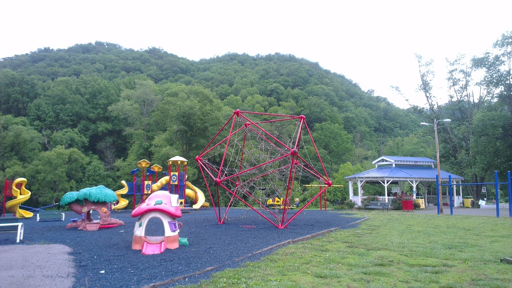 RIVERFRONT PARK Updated September 2024 60 Dryhill Rd, Hyden, Kentucky Parks Yelp