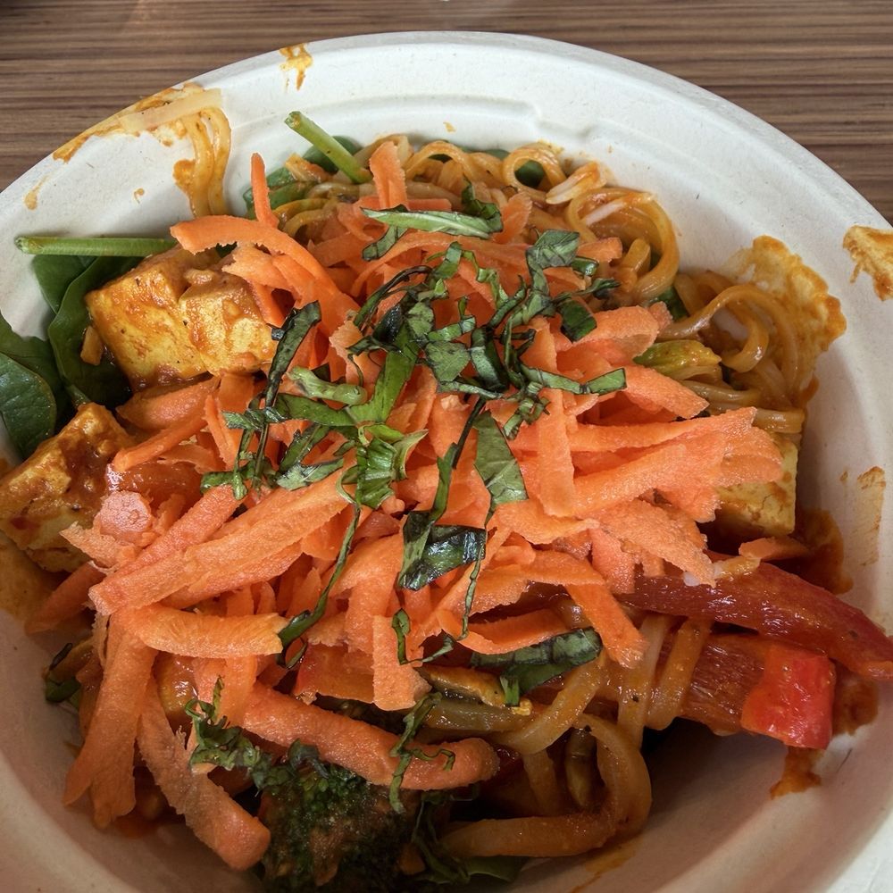 Fuze Food - Masala tofu vegan - Donairs Near Me - Invermere, British Columbia Fuze Food - Masala tofu vegan - Donairs Near Me - Invermere, British Columbia