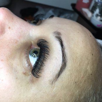 Lash Therapy - Classics! - Eyelash Service Near Me - Seattle, Washington