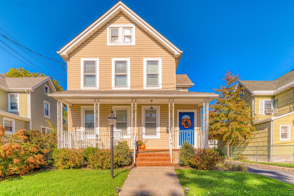 KAREN BENDALLRE/MAX CLASSIC GROUP Updated August 2024 Contact