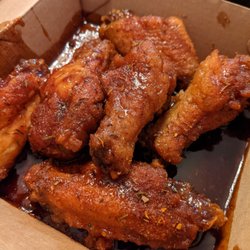 Hangar Pub & Grill - Paper Airplane - Cajun Teriyaki