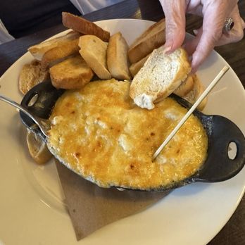 Gibbet Hill Grill - Cindys Crab Dip - New American Near Me - Groton, Massachusetts Gibbet Hill Grill - Cindys Crab Dip - New American Near Me - Groton, Massachusetts