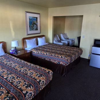 Bayside Inn - Room with 2 Queens - Hotels Near Me - Monterey, California Bayside Inn - Room with 2 Queens - Hotels Near Me - Monterey, California