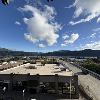 Lightwell Hotel & Spa - View from the rooftop - Hotels Near Me - Hood River, Oregon