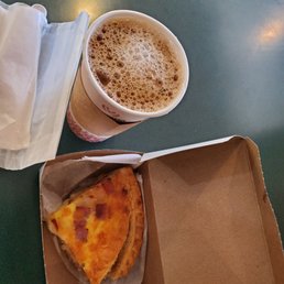 Quiche Lorraine, medium coffee Quiche Lorraine, medium coffee