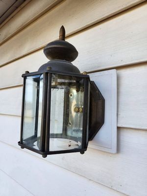 Marshall Repair Maintenance & Construction Logo