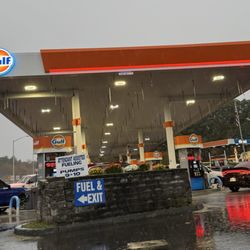 Charlton Service Plaza
