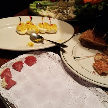 Gulliver's Restaurant - snacks for bar patrons! - American Near Me - Irvine, California