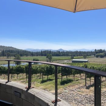 Kriselle Cellars - Outside - Wineries Near Me - White City, Oregon