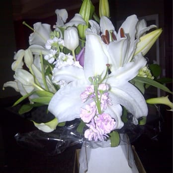 Nosegay Flowers - Happy Spring bouquet - Florists Near Me