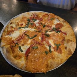 Vodka burrata pizza Vodka burrata pizza