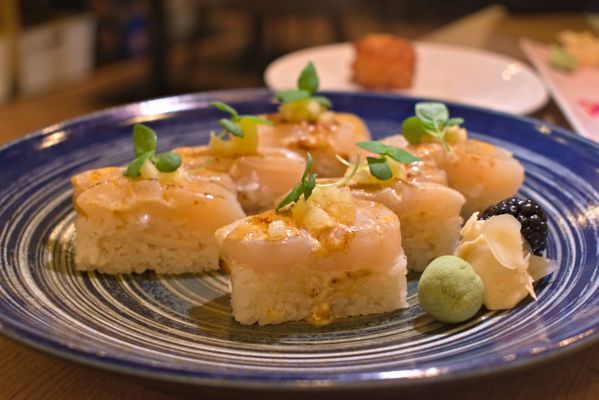 MARU Japanese Bistro by null