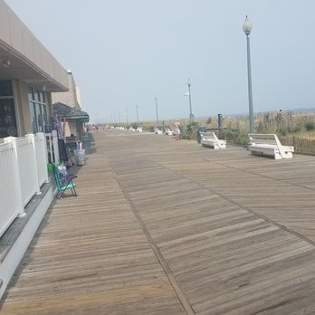 Rehoboth Beach Boardwalk - Beaches Near Me - Rehoboth Beach, Delaware Rehoboth Beach Boardwalk - Beaches Near Me - Rehoboth Beach, Delaware