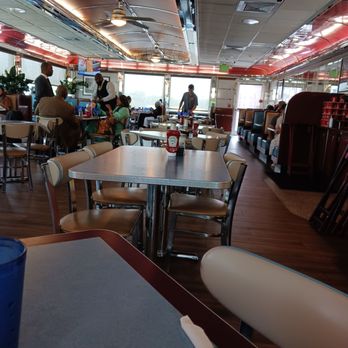 Red Cup Diner - Dining area - Comfort Food Near Me - Baltimore, Maryland Red Cup Diner - Dining area - Comfort Food Near Me - Baltimore, Maryland