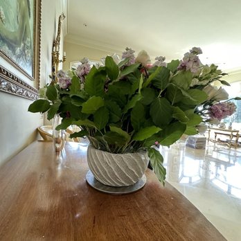 Le Fleur IV - Check the back of this flower! - Florists Near Me - Costa Mesa, California