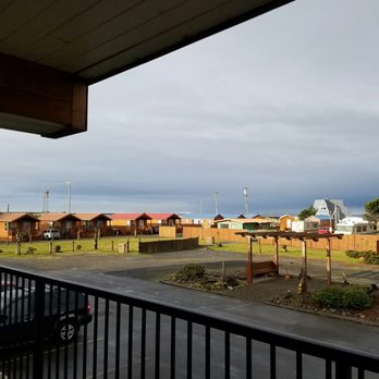 Westport Inn - View of cabins and ocean, second floor of hotel - Hotels Near Me - Westport, Washington Westport Inn - View of cabins and ocean, second floor of hotel - Hotels Near Me - Westport, Washington