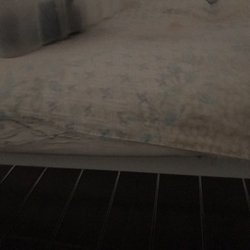 Victor Ortega Salon Boracay - Are these sheets even clean?